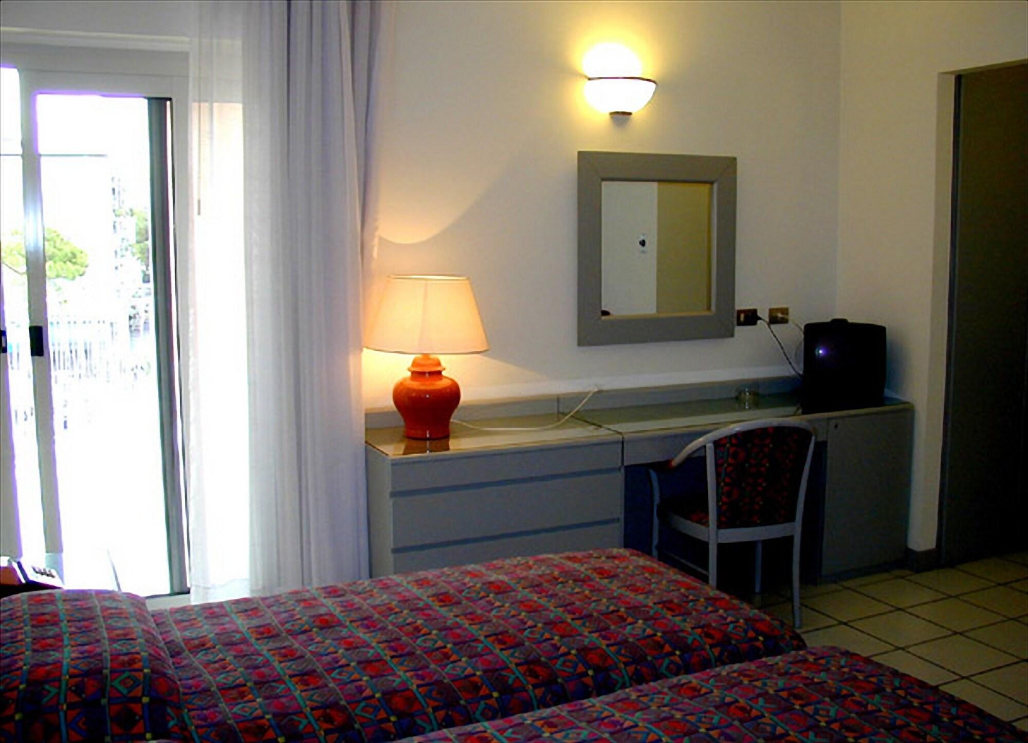 Hotel Principe Palace Lido di Jesolo Exterior photo